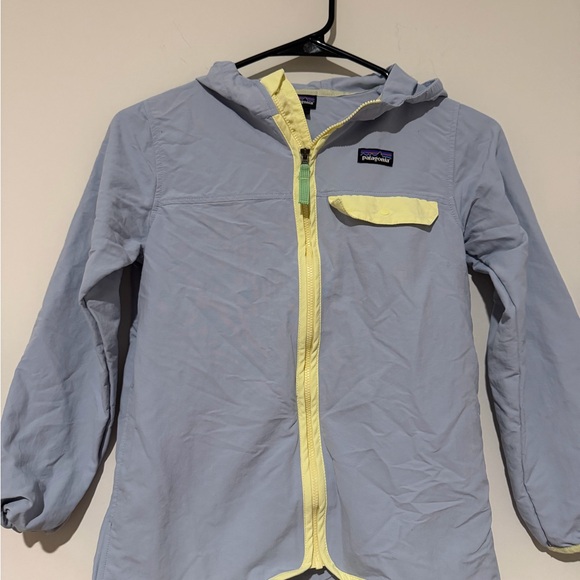 Kids Patagonia Sky Blue Jacket with Lemon Highlights size 10 kids